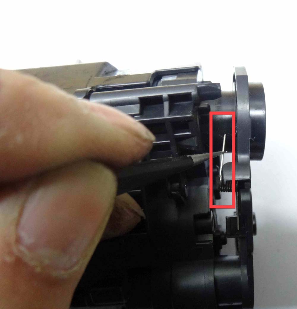 惠普m126a打印机硒胀如何加粉?