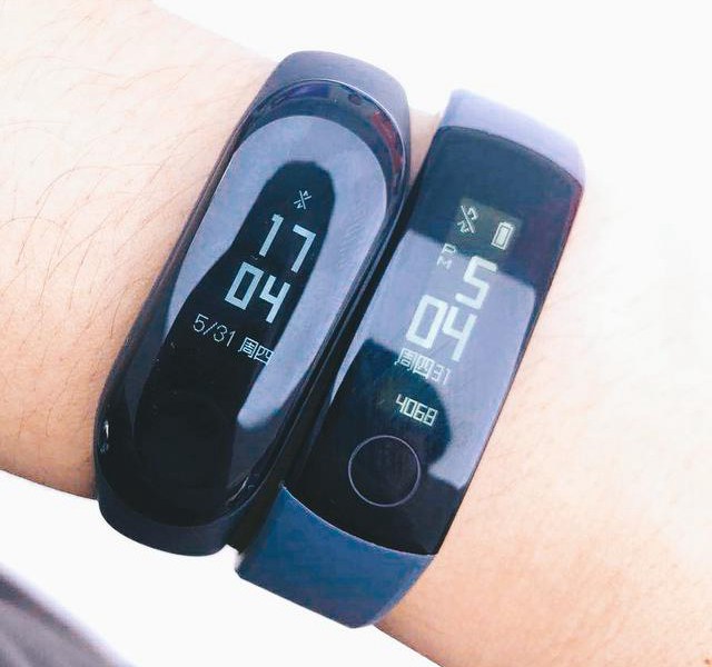 小米手环3和荣耀手环3买哪个好 荣耀手环3与小