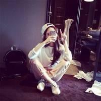 头像女生背影或者侧面_女生背影或侧面短发头像凉了时光空了旧城毁