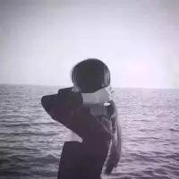 女生头像背影或侧面长发好看的 握紧我的手可