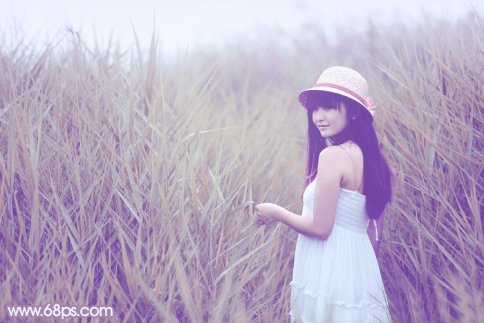 Photoshop将芦苇<em>美女图片</em>打造唯美的秋季冷色