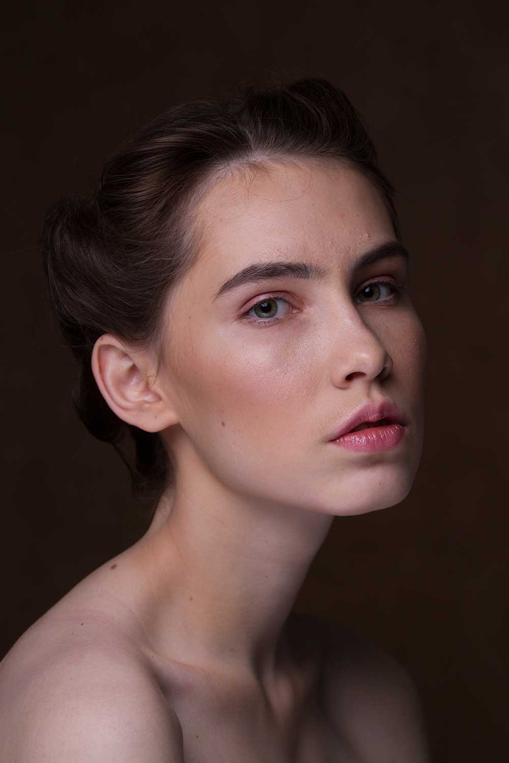 ps双曲线磨皮教程:保留皮肤质感磨皮祛斑祛痘_脚本之家