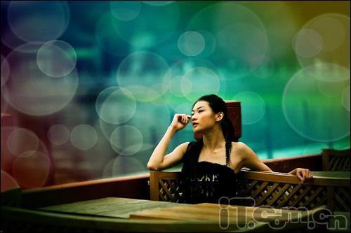 <em>美图秀秀美化照片</em>背景的自动抠图功能_图形图