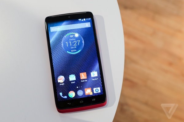 2k屏 骁龙805 摩托罗拉droid turbo发布_手机资讯_手机学院_脚本之家