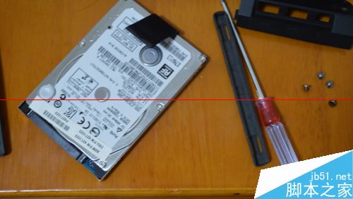 thinkpad t430怎么加装sdd固态硬盘?