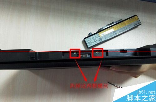 联想g400笔记本怎么拆机增加内存条?_笔记本_硬件教程_脚本之家