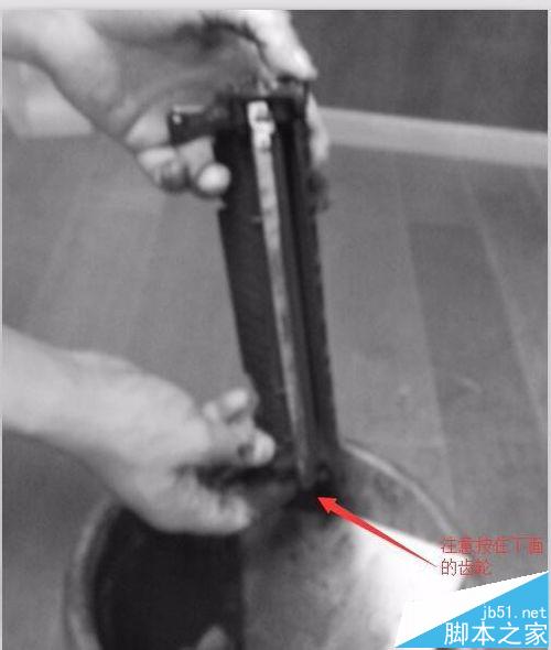 激光打印机怎么换墨盒?HP激光打印机墨盒加墨