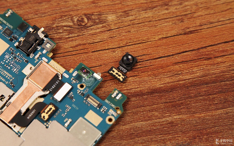 红米Pro手机做工怎么样 红米Pro拆机图解评测