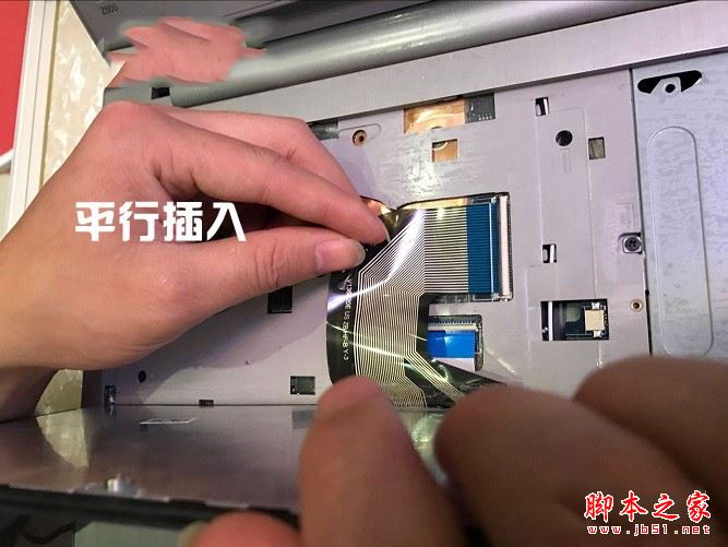 联想笔记本怎么换键盘?联想Z500笔记本拆解更