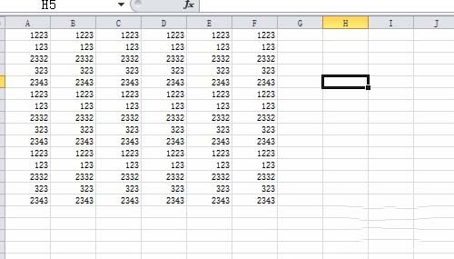 excel2016鼠标滚轮翻页键变成缩放比例大小的解决方法