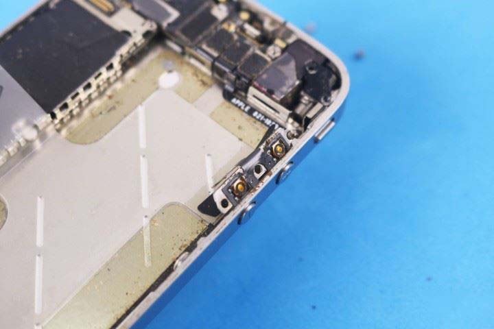 苹果手机怎么拆 iphone4拆机全过程图解